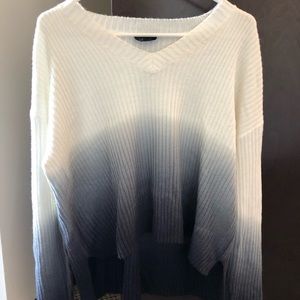 TOPSHOP sweater. Worn a few times. No damage.